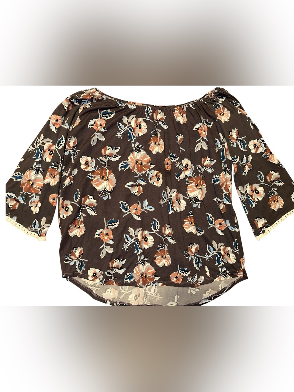 Women’s Amana top
